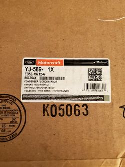 Ford Motorcraft Condensor Yj-5589 EB5Z-19712-A
