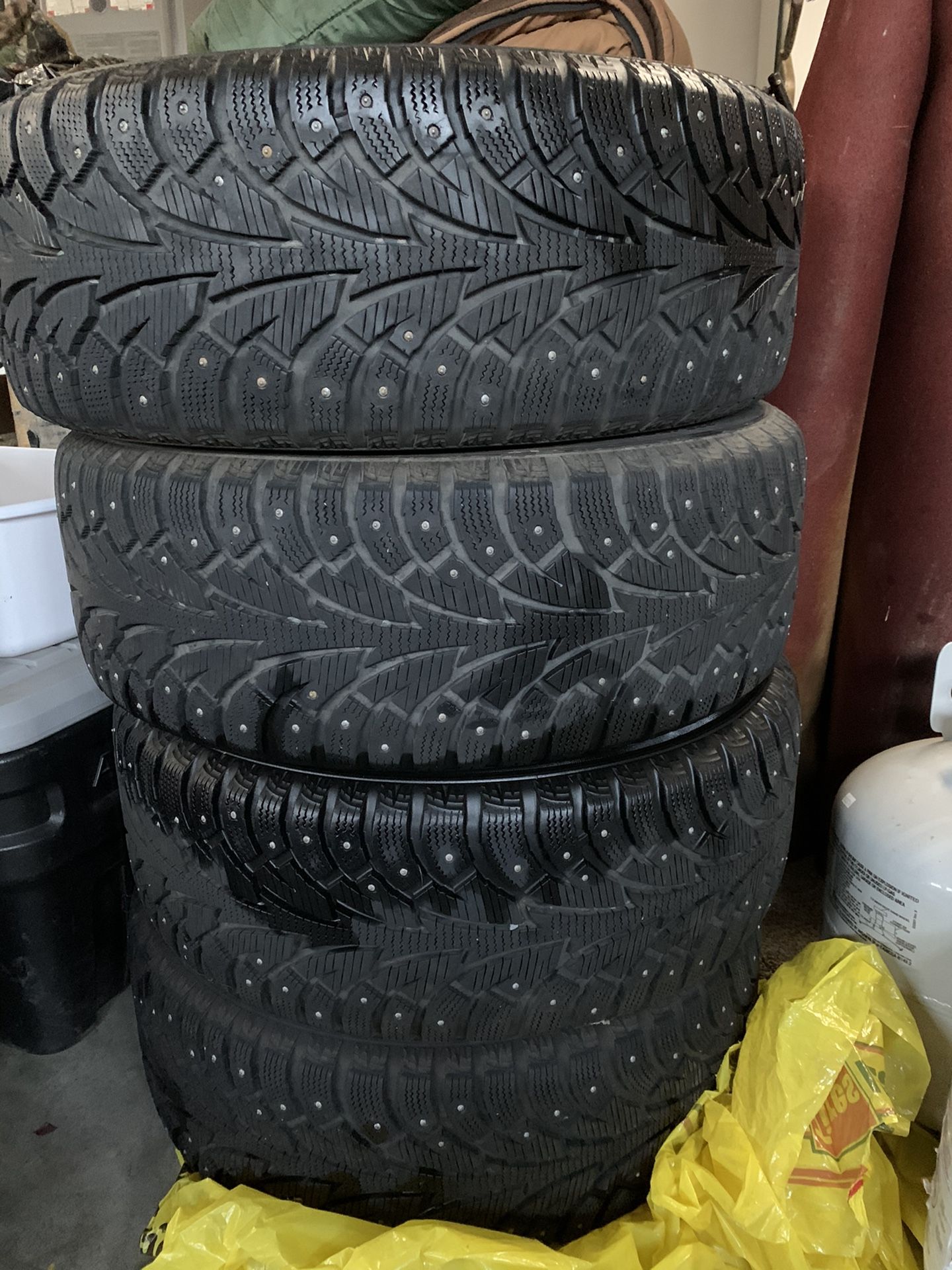 Studded winter tires 225/50R17 94T