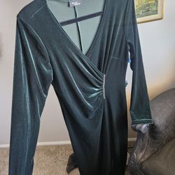 L GREEN VELVET PROM DRESS