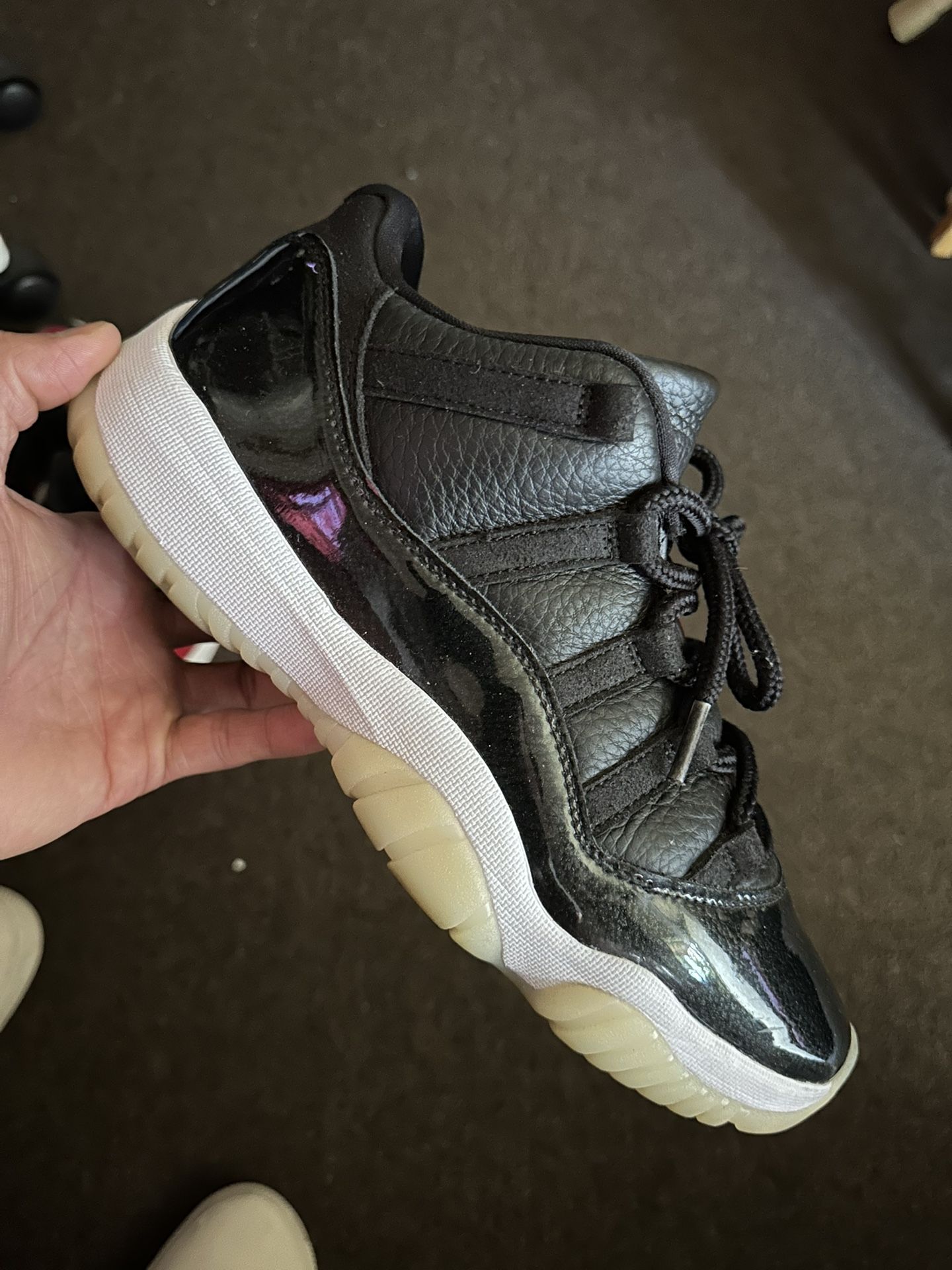 Jordan 11 Low 72-10 