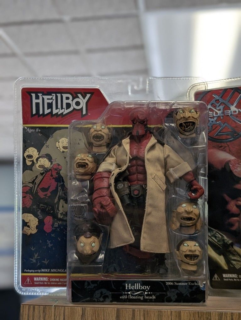Mezco Hellboy 2006 Summer Exclusive Never Opened!