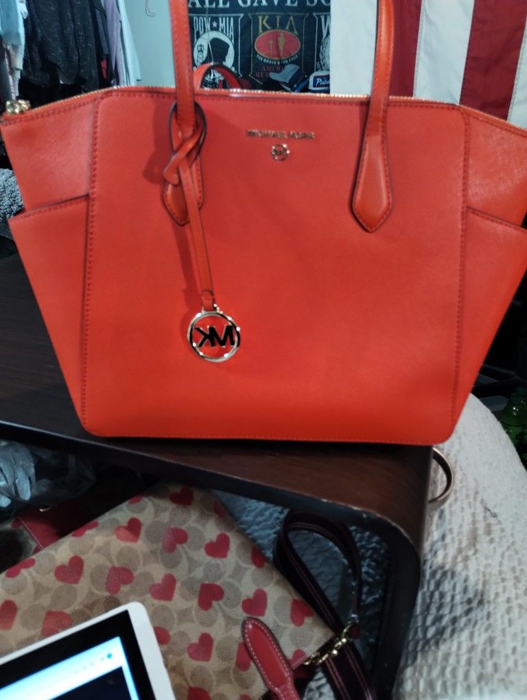 Michael Kors Orange Handbag for Sale in Westland, MI - OfferUp