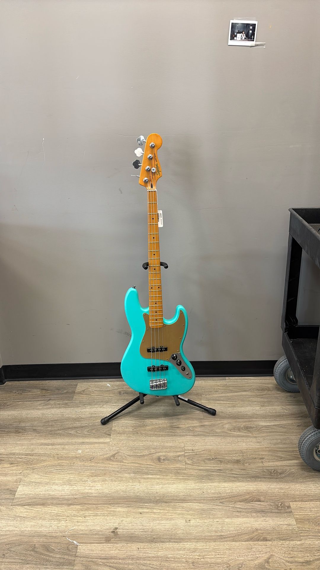 SQUIER JAZZ BASS 40th Anniversary Edition