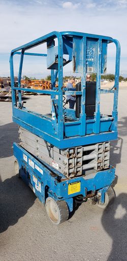 2012 GENIE GS1930 LIFT