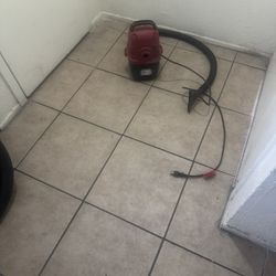 Aspiradora Seminueva En 25 Dolares 
