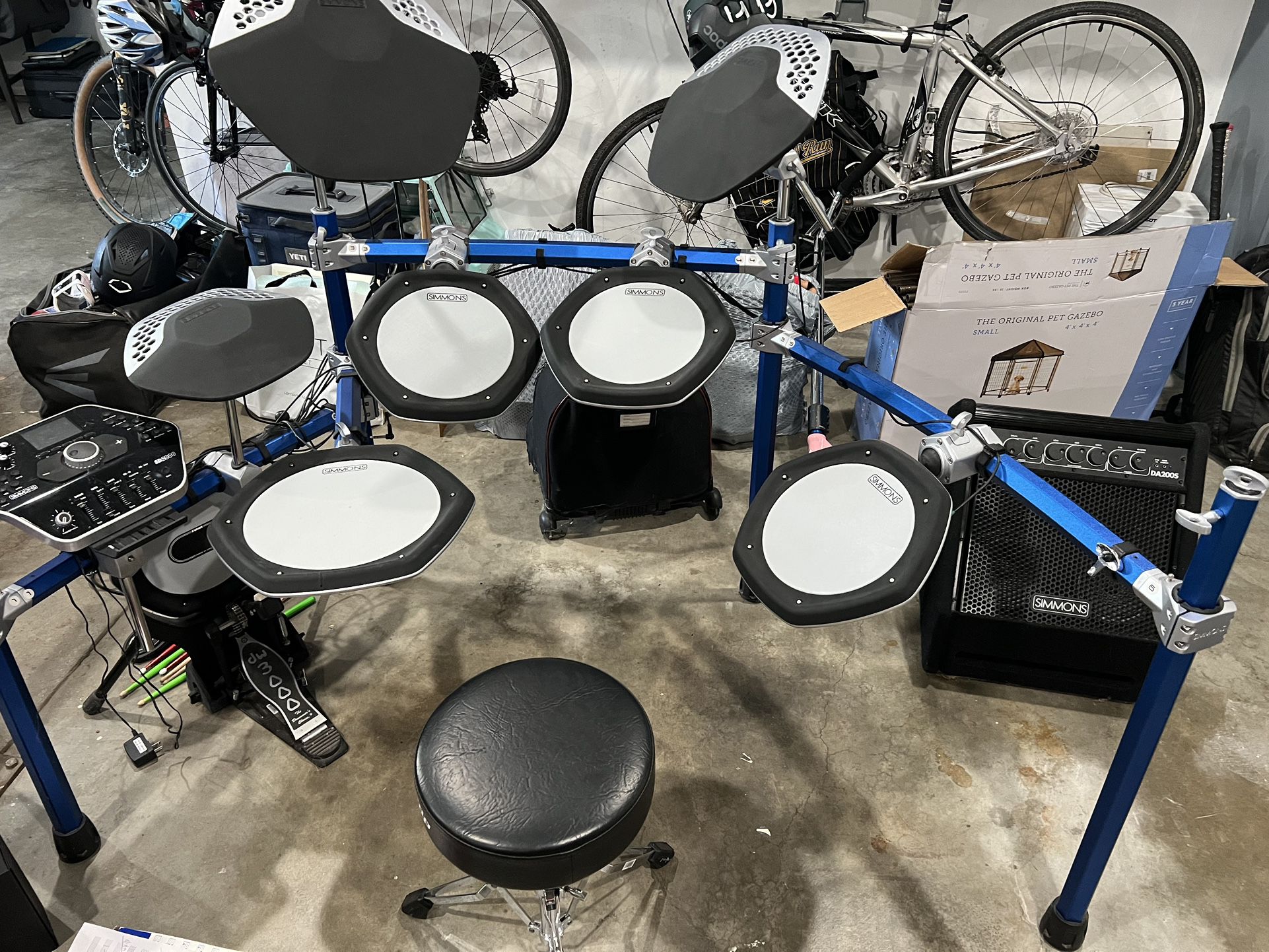 Electronic Drum Set, Amplifier, And Snare Drum