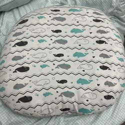 2 Nursing pillows with their covers + 1 new cover