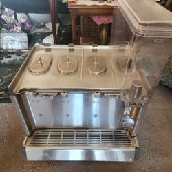 Crathco 2.4 Gallon Juice And Beverage Dispenser