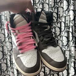 Jordan 1 Travis Scott Mocha High 
