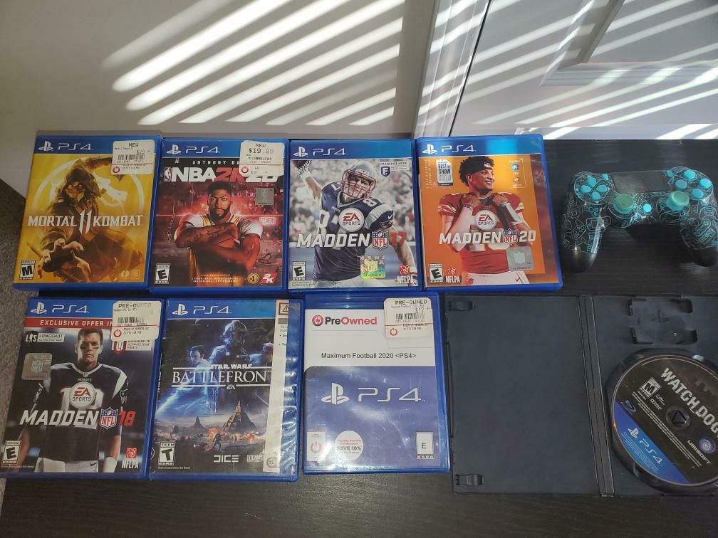 PS4 GAMES AND CONTROLLER