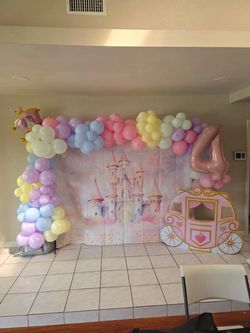 Balloon arch party