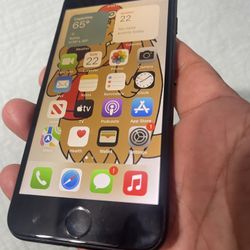 iPhone 7 32gb For T-Mobile And Metro PCs Carriers Fully Functional. 