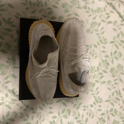 Yeezys Size 8