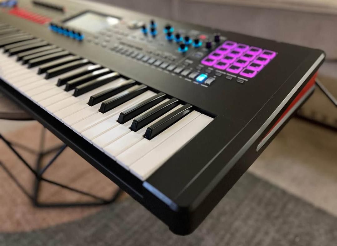 Roland-Phantom-6