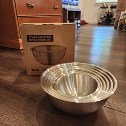 New 6 stainless steel mixing bowl and colander set