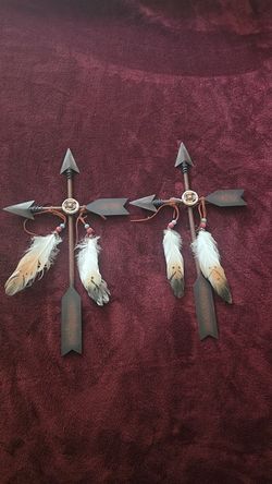 Feathers Arrows Decor