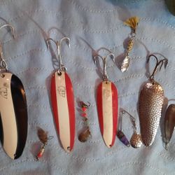 FISHING LURES VINTAGE