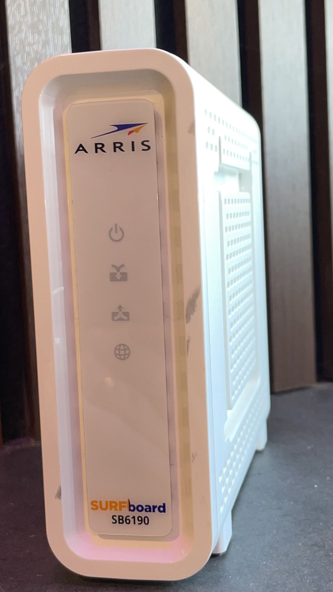 ARRIS® Surfboard® SB6190 Cable Modem, White