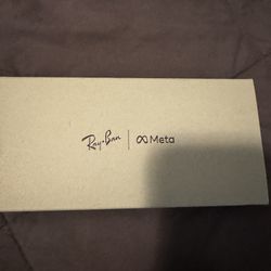 Ray Ban Meta Wayfarer Brand new in Box