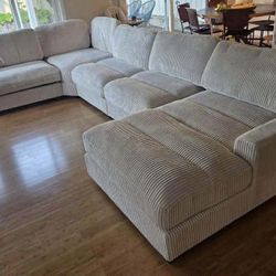 New Large Modular Sectional Couch! Comfy Wide Chaise! Free Delivery 🚚! 