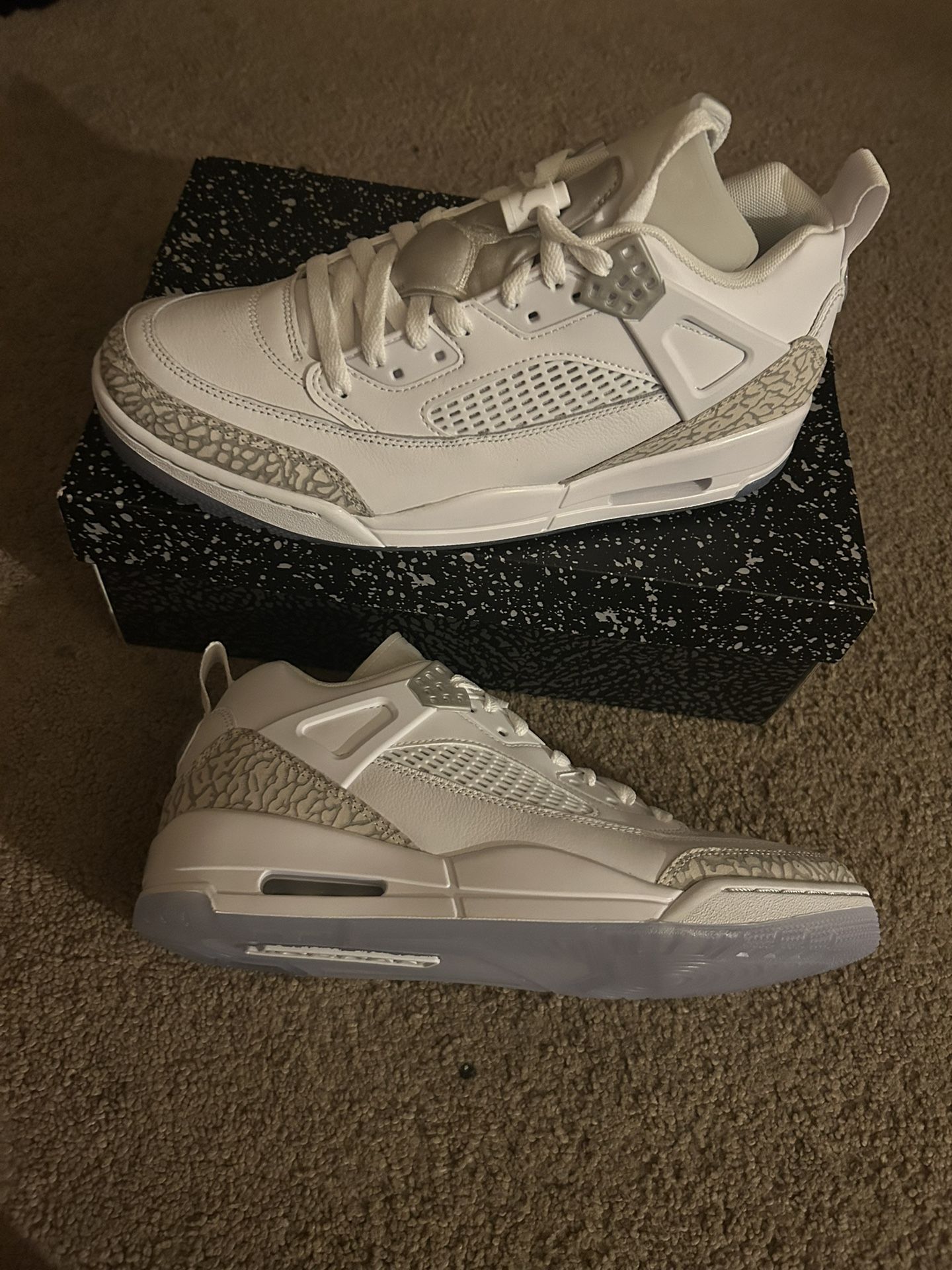 Jordan Spike Men’s Size (10.5) 