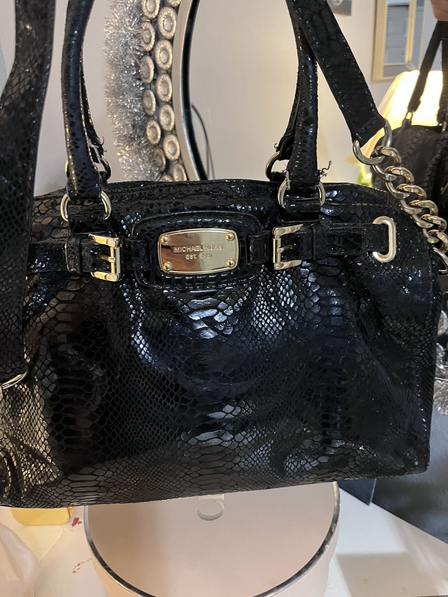Michael Kors Authentic Crossbody Bag 