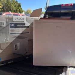 New 50 Pint Dehumidifier 