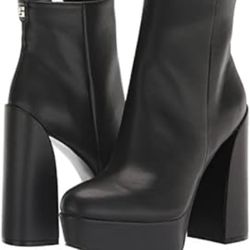 GUESS Women's Crafty Ankle Boot Size 9.5 New In Box