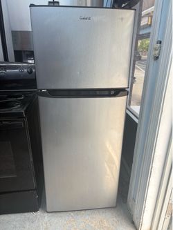 Galanz Refrigerator 24 inches
