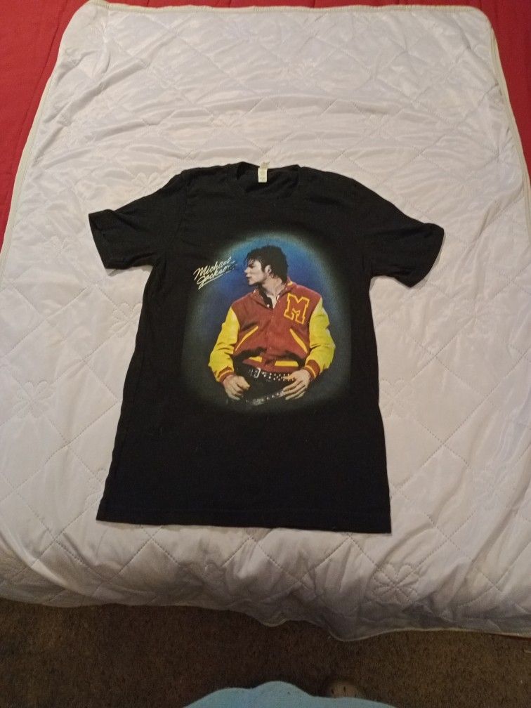 🩷 Michael Jackson Small Shirt - Still Available