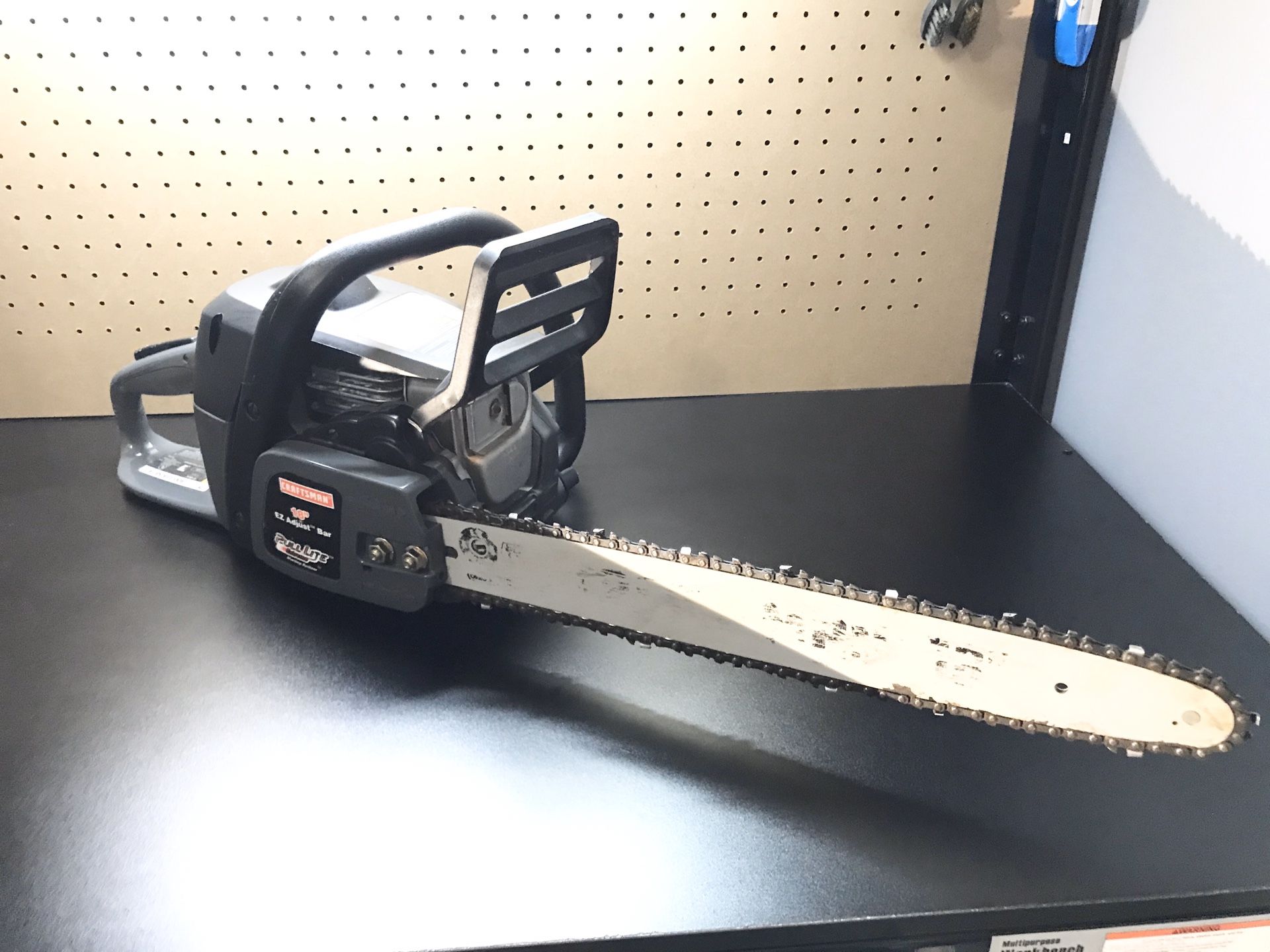 Craftsman 18’ Pull Lite 40CC Chainsaw for Sale in Vine Grove, KY OfferUp