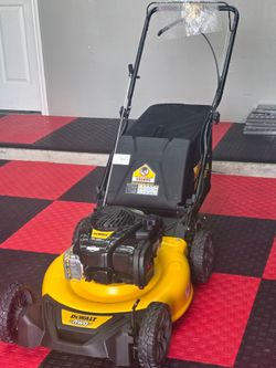 Brand New DEWALT 21" Rear Wheel Drive Self-Propelled Lawn Mower