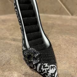 Fashionable Dressy Black & Silver Ceramic Shoe RING HOLDER