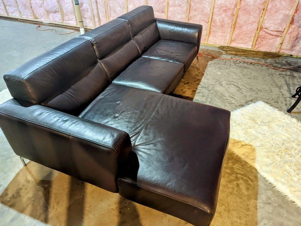 Modern Couch Sectional l Shape Super Soft Leather Well Cared For And Expensive Leather