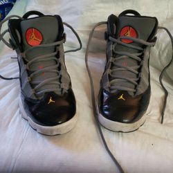 3y Gray Blk And White Jordans 