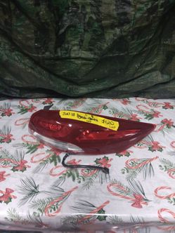 2017-18 Hyundai Elantra led right tail light