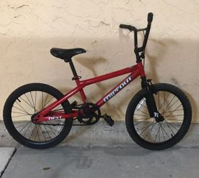 Dynacraft Wipeout 20-Inch Boys BMX Bike. Missing One Break Pad