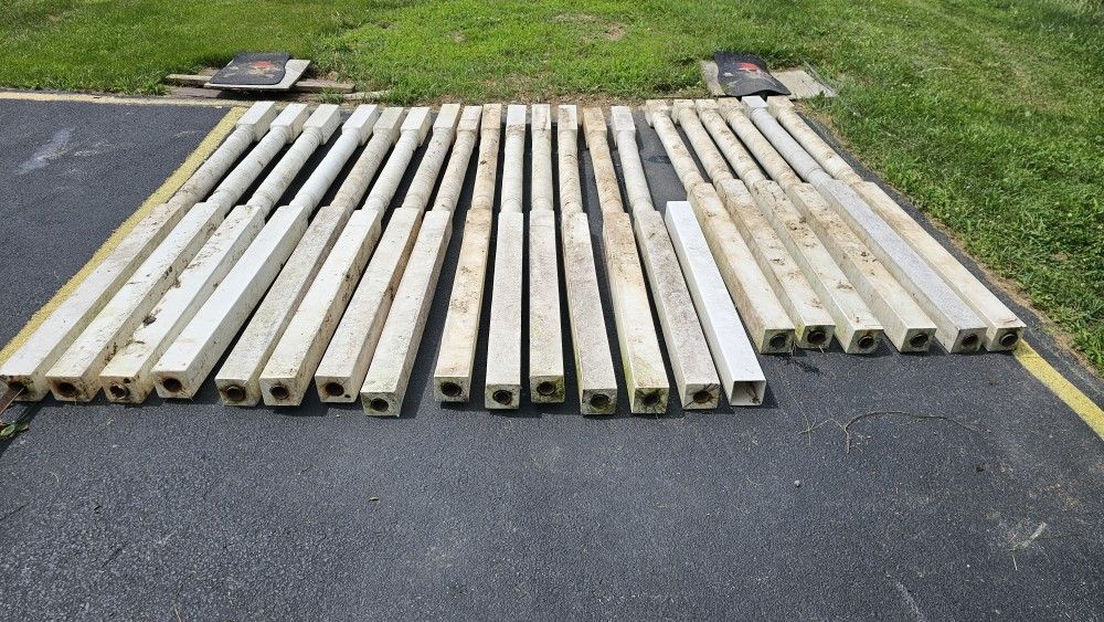8' Upright Poles