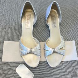 White Size 8.5 Dyable White Satin Heels 