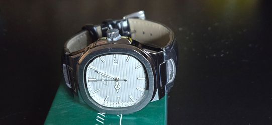 Lucky Fours Men's Atlas