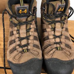 11 1/2 waterproof Carolina Boot 🥾 