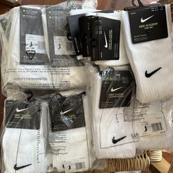 22 Brand New Nike Performance Knee High Soccer Socks – $60 Bundle ($2.72 Each)