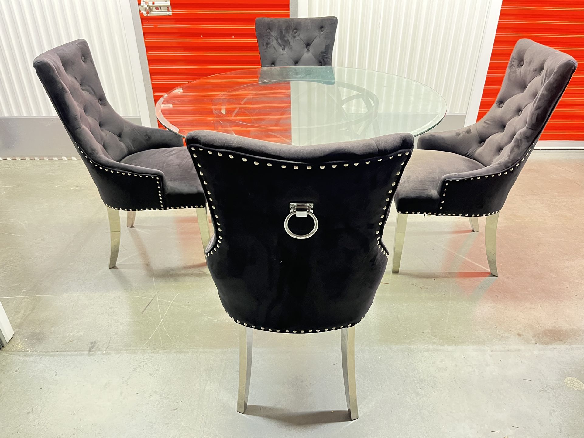 Round Glass Dining Table With Chairs