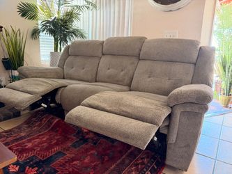 Reclining Sofa LIKE NEW