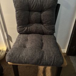 Free Chair With Pads