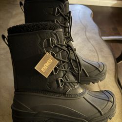 Khombu Size 10 Snow Boots NEW