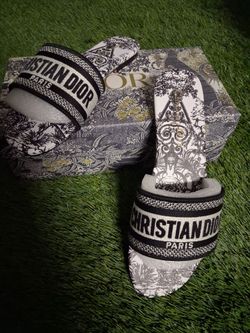 black christian Dior