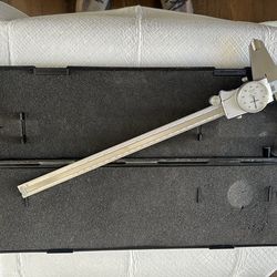 Mitutoyo dial caliper 505-746 12”
