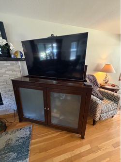 Touchstone tv lift cabinet up to 65”