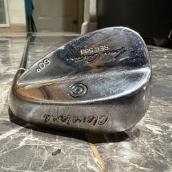 Right Handed Cleveland Tour Action Reg 588 60 Degree Golf Club Wedge with NEW GRIP!